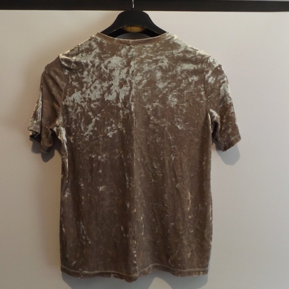 FOREVER 21 SHORT SLEEVE TOP - Picture 3 of 3